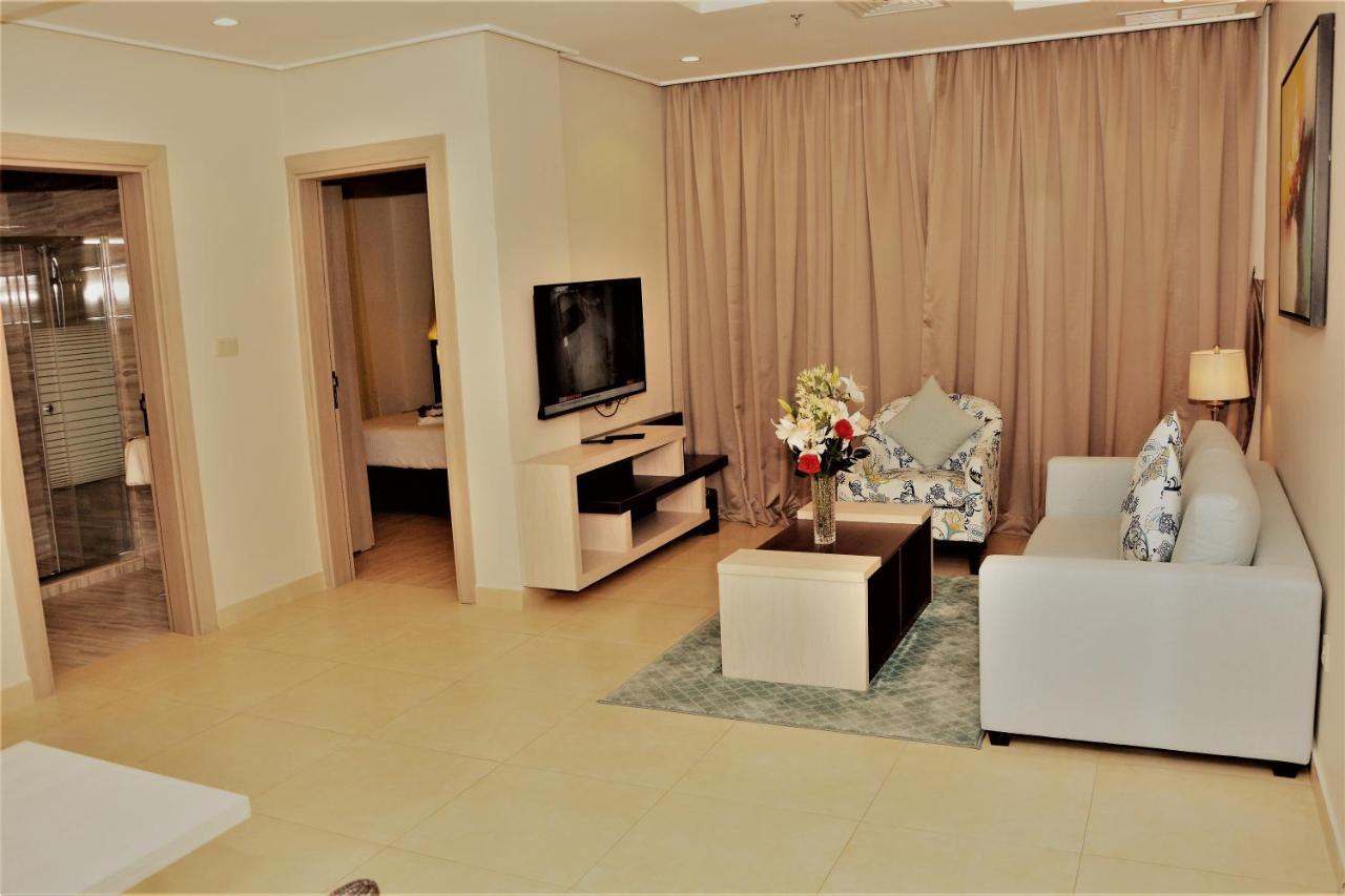 The Lofts Kuwait Fintas Hostel Kuwait City Exterior photo