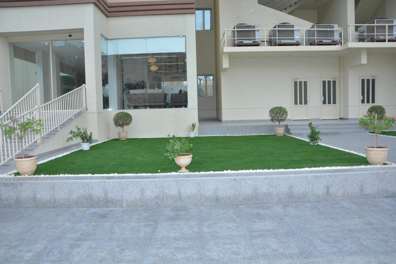 The Lofts Kuwait Fintas Hostel Kuwait City Exterior photo